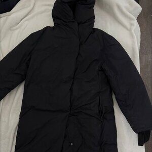 GAP Long Black Puffer Coat – Size Large